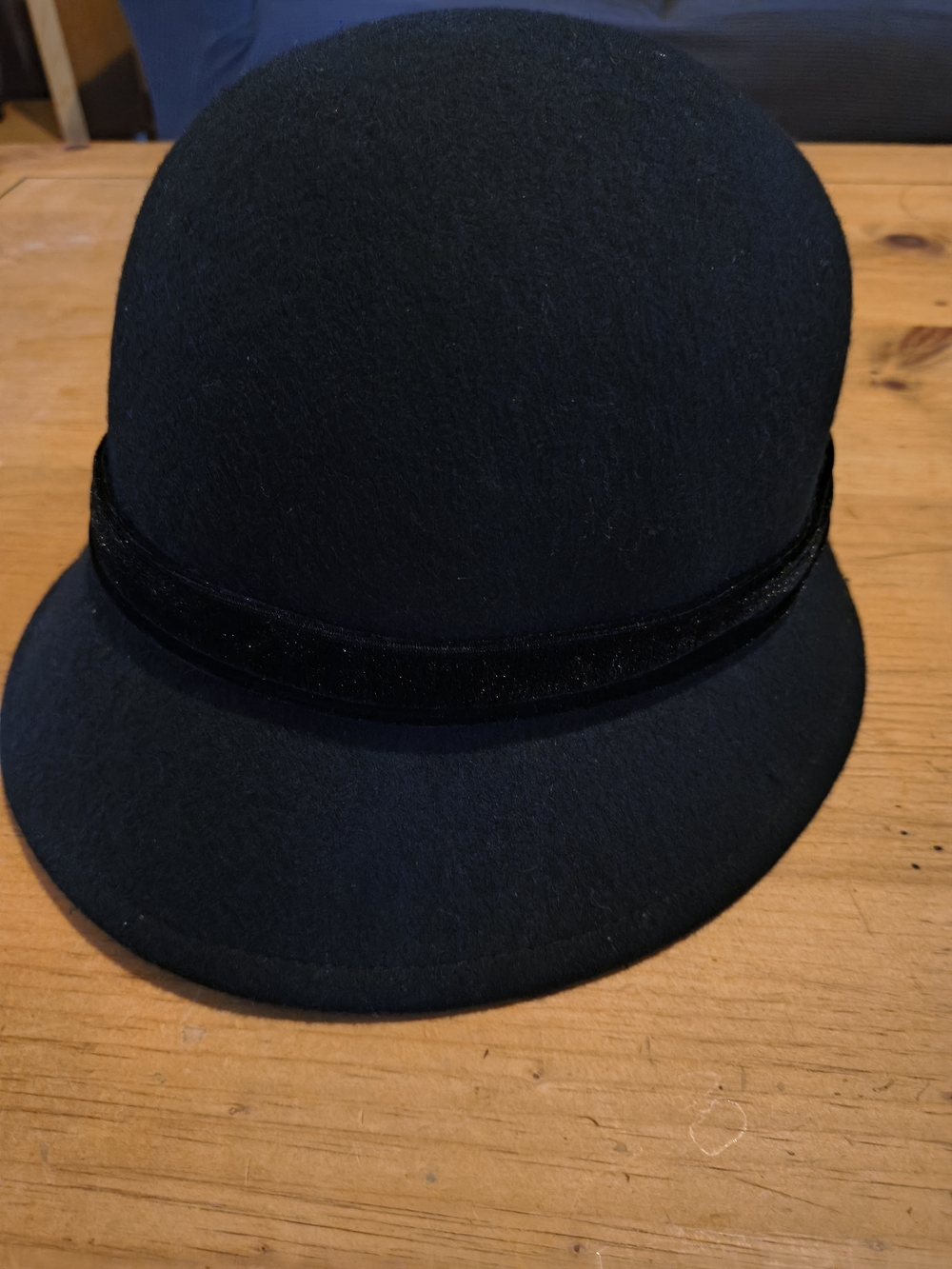 Nine West Black Felt Cloche Hat with Velvet Band